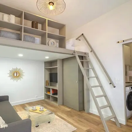 Stylish Near The Tuileries Gardens Appartamento Parigi