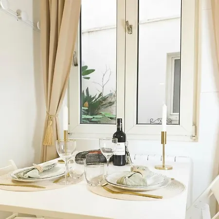 Stylish Near The Tuileries Gardens דירה