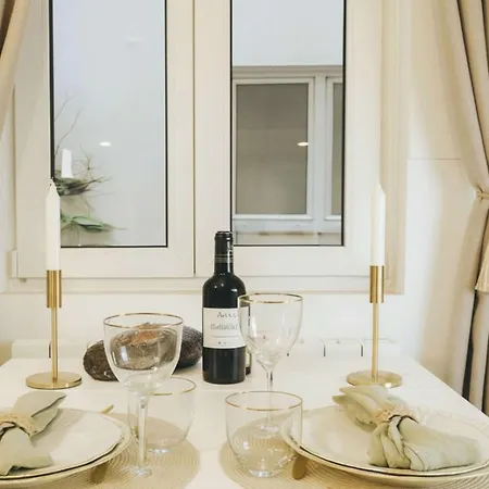 Stylish Near The Tuileries Gardens דירה *