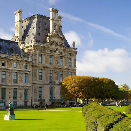 Stylish Near The Tuileries Gardens דירה
