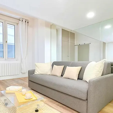 Stylish Near The Tuileries Gardens דירה *