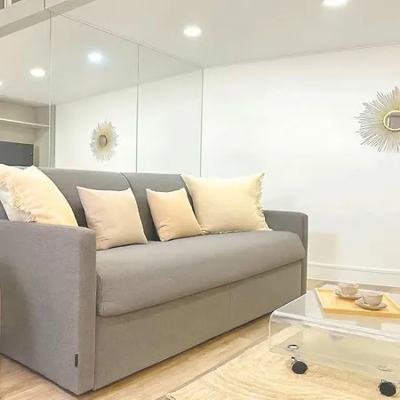 דירה Stylish Near The Tuileries Gardens *